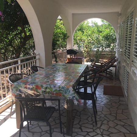 אורביץ Armstrong Apartments מראה חיצוני תמונה