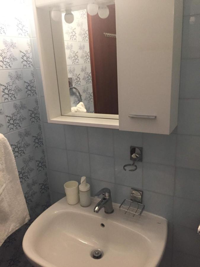 אורביץ Armstrong Apartments מראה חיצוני תמונה